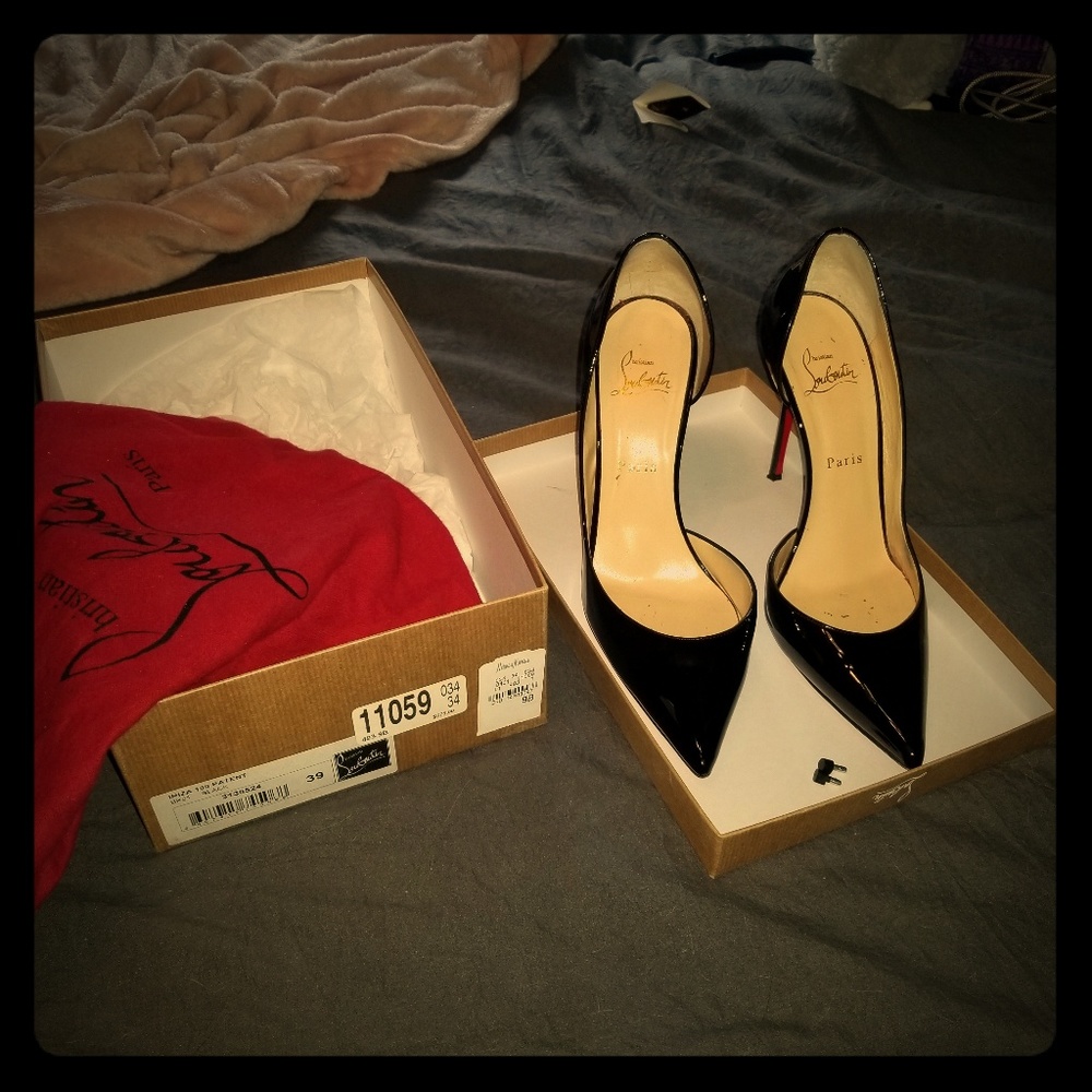 Christian Louboutin Iriza- black 100